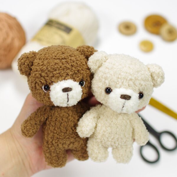 crochet-pattern-oliver-the-tiny-teddy-bear