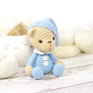 crochet-pattern-small-teddy-bear-in-pajamas