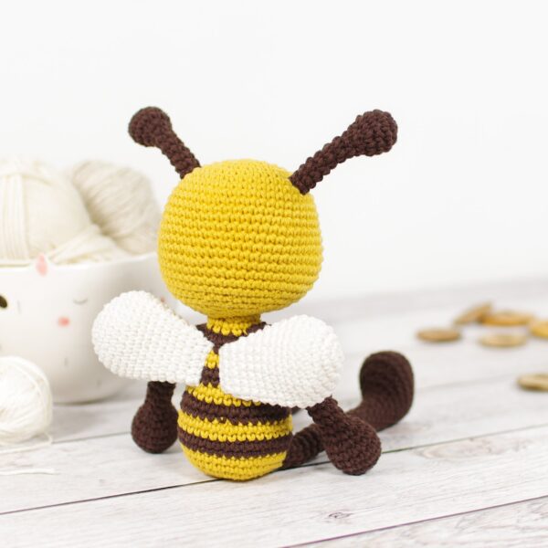 Crochet Pattern - Amigurumi Bee