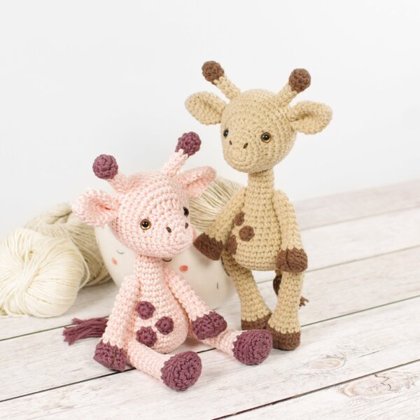 Crochet Pattern - Small Amigurumil Giraffe