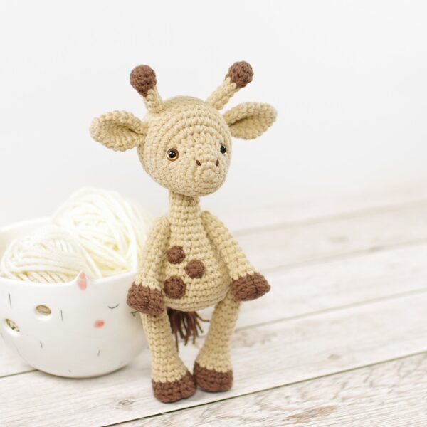Crochet Pattern - Small Amigurumil Giraffe